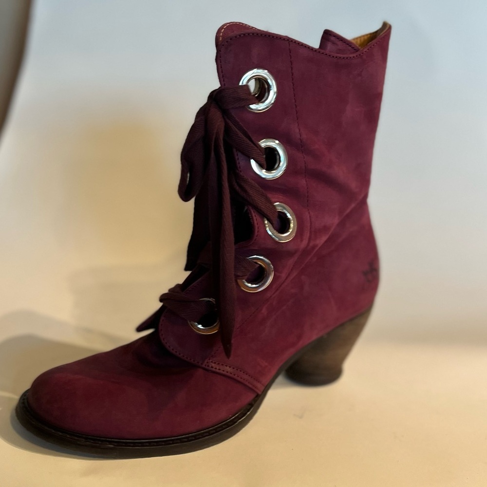 Fluevog Purple Gladstones! Discontinued now! Worn only twice. 10.5US